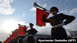 Военные армии Кыргызстана во время парада в честь Дня независимости в Бишкеке. 31 августа 2021 года. Фото – иллюстративное