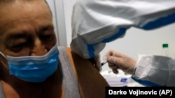 Вакцинация уже полным ходом идет в большинстве стран Европы