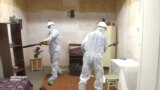 Москвичи снимают стресс при помощи кувалд