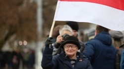Нина Багинская на акции в Минске, 8 ноября 2020 года