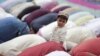 Мусульманам России рекомендовали оставаться дома во время праздничной молитвы по случаю Курбан-байрама 