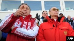 Виталий Мутко в форме "Боско" с Владимиром Путиным в Сочи