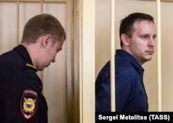 Сергей Ефремов (справа). Фото: ТАСС