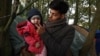 Год в палатке у Ла-Манша: молодая семья беженцев уже пять раз пыталась попасть в Великобританию
