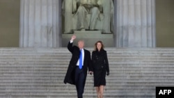 Трамп и его жена перед инаугурацией в Вашингтоне