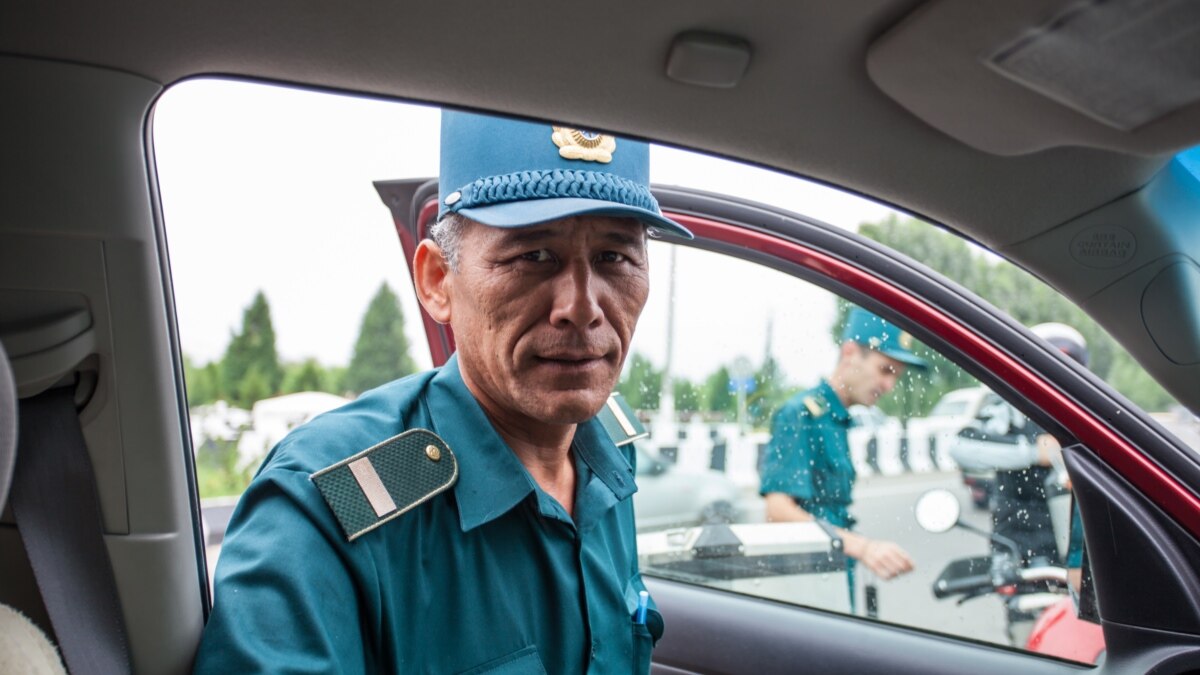 В Узбекистане из-за коронавируса с 30 марта запретили пользоваться личным  автотранспортом