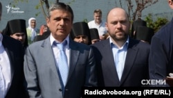Бизнесмен Вагиф Алиев (слева)