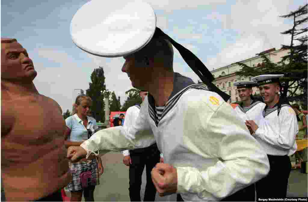 Моряки в Севастополе, 2007