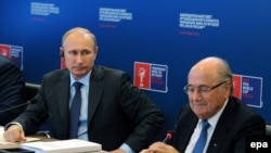 Президент ФИФА Йозеф Блаттер с президентом России Владимиром Путиным, октябрь 2014 года