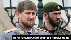 Спикер парламента Чечни Магомед Даудов на большинстве фотографий стоит по левую руку от главы республики Рамзана Кадырова