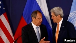 Министр иностранных дел России Сергей Лавров и Госсекретарь США Джон Керри