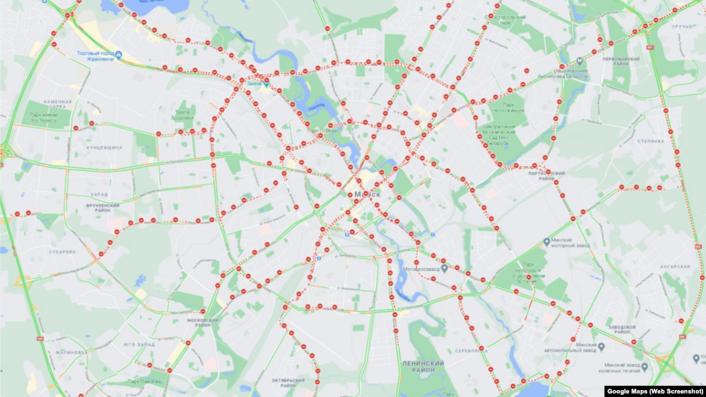 Около 17.00, согласно Google Maps, движение в Минске было перекрыто почти полностью