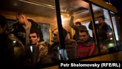 Донецк и Киев производят обмен военнопленными. 6 апреля 2015 