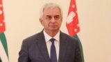 Глава Абхазии ушел в отставку после массовых протестов