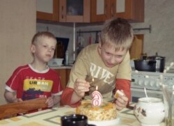 Андрей Баршай с младшим братом. Фото: семейный архив
