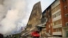 "Влетела волна огня, девочки сгорели вместе с креслами". 24 года назад в Иркутске самолет упал на жилые дома, погибли более 70 человек
