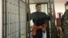 Бишкекский суд освободил из-под стражи экс-главу ГКНБ Суталинова: его осудили на 20 лет за расстрел людей в 2010 году