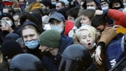 Политолог и социолог разбирают мифы о протестующих в России