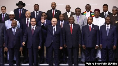 Pagrindinis Vladimiro Putino pareiškimas plenarinėje Rusijos ir Afrikos ekonomikos ir humanitarinio forumo sesijoje