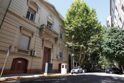 Здание школы при российском посольстве в Буэнос-Айресе, где обнаружили чемоданы с кокаином. Фото: Reuters