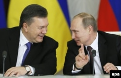 Виктор Янукович и Владимир Путин во время встречи в Москве, 17 декабря 2013