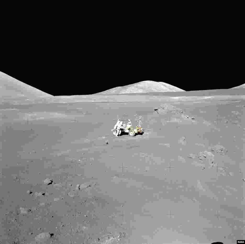Во время миссии команда провела около десятка экспериментов, которые помогли болле точно установить периоды формирования кратеров на поверхности Луны. Один из них был незадолго до того, как на Земле вымерли динозавры &ndash; около 110 миллионов лет назад
