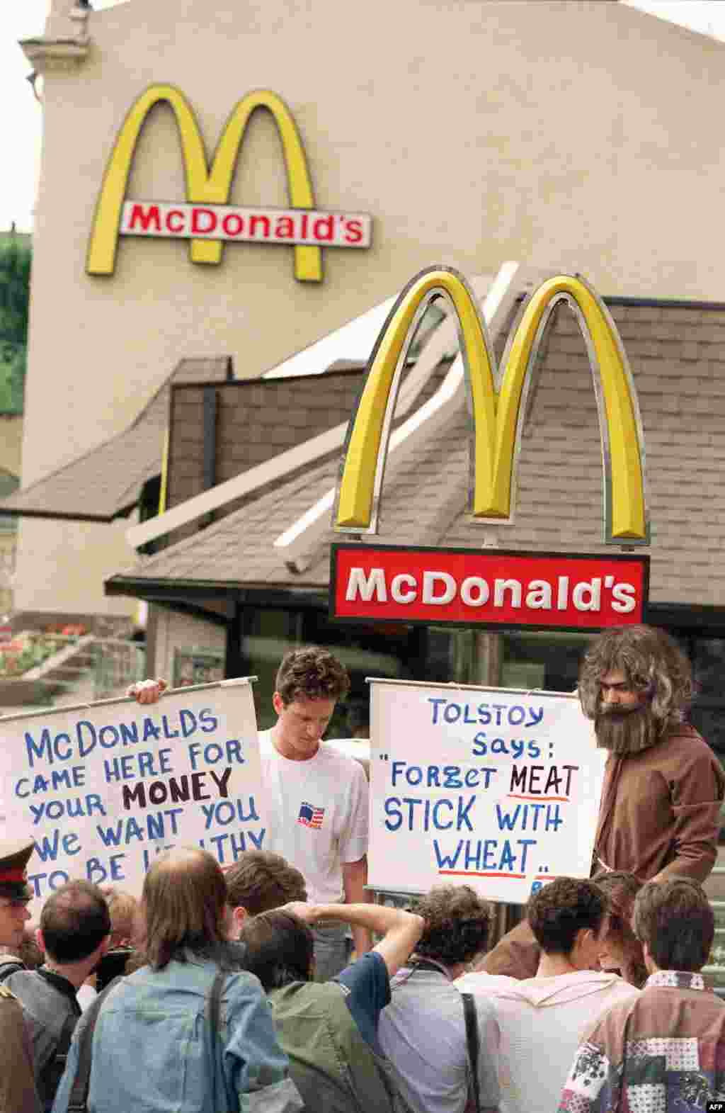 Протест защитников животных в 1992 году