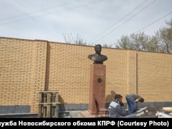 Установка памятника Сталину в Новосибирске