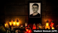 Мемориал в честь убитого журналиста Aktuality.sk Яна Куциака