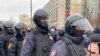 Акция "Свободу Навальному" в Москве: бронетехника в городе, закрытая Красная площадь и первые задержания