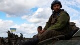 "Украинские войска в районе Бахмута связывают самые боеспособные части, не дают им выполнять задачи в других частях линии фронта, а там выполняют уже наши части свои задачи контрнаступательные"
