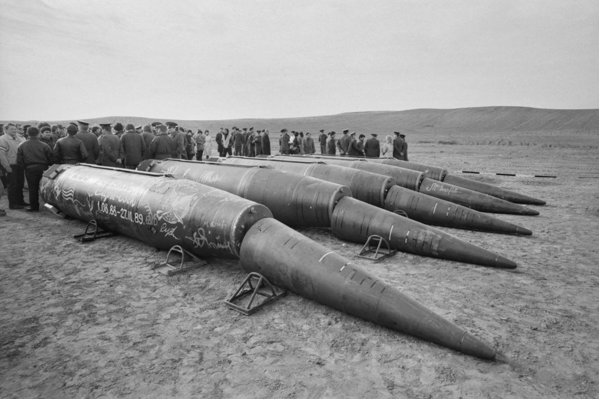 Ракеты ОТР-23 «Ока» с учебными боеголовками на полигоне Сарыозек перед уничтожением