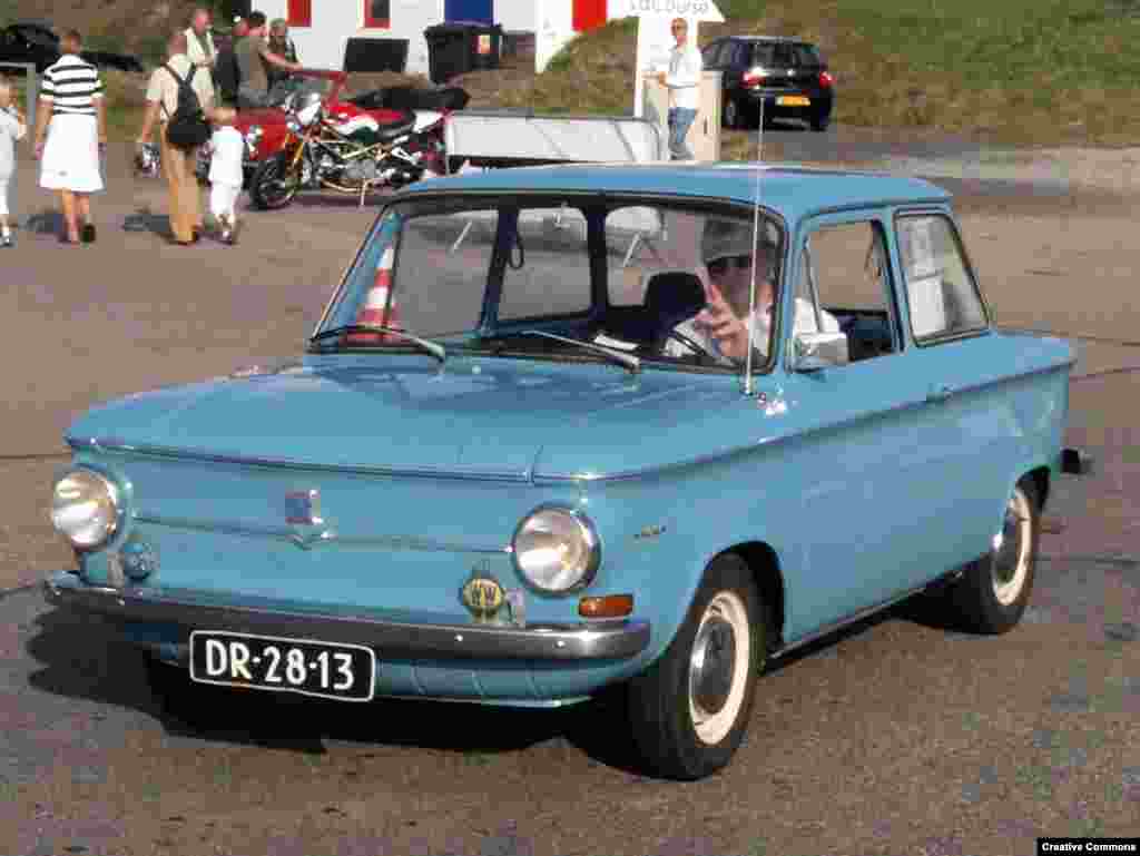 &quot;Води Prinz и будь королем&quot; &ndash; рекламный слоган для автомобиля NSU Prinz 4, который выпускался в Западной Германии с 1961 года. За полминуты он мог разогнаться до 97 километров в час