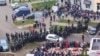 Милиция задержала демонстрантов на "Площади перемен" в Минске. Ранее против них применили светошумовые гранаты