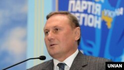 Ukraine -- Oleksandr Yefremov, the former governor of Luhansk Oblast and the former head of the Party of Regions parliamentary fraction, Kyiv, 12Dec2012