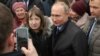 "Дубинкой просто так никто не молотит​". Путин – о летних протестах в Москве