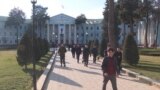 В Таджикистане идут облавы на студентов вузов: прямо с экзаменов их везут в военкоматы