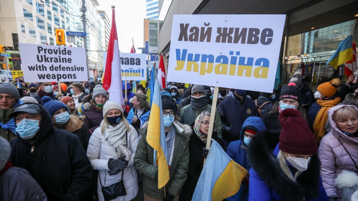 Правда мир. Россия Украина фото. Россия против Украины. Беженцы с Украины. Украинская политика.