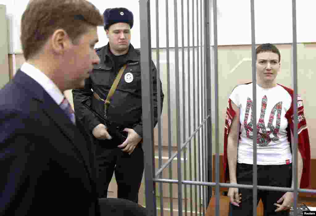 Украинская летчица Надежда Савченко в Басманном суде Москвы, 10 февраля 2015