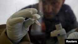 Тест на наличие в крови вируса лихорадки Эбола