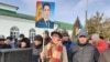 В Бишкеке депутаты парламента избрали Жапарова новым премьером. Перед началом заседания был задержан бывший президент Атамбаев