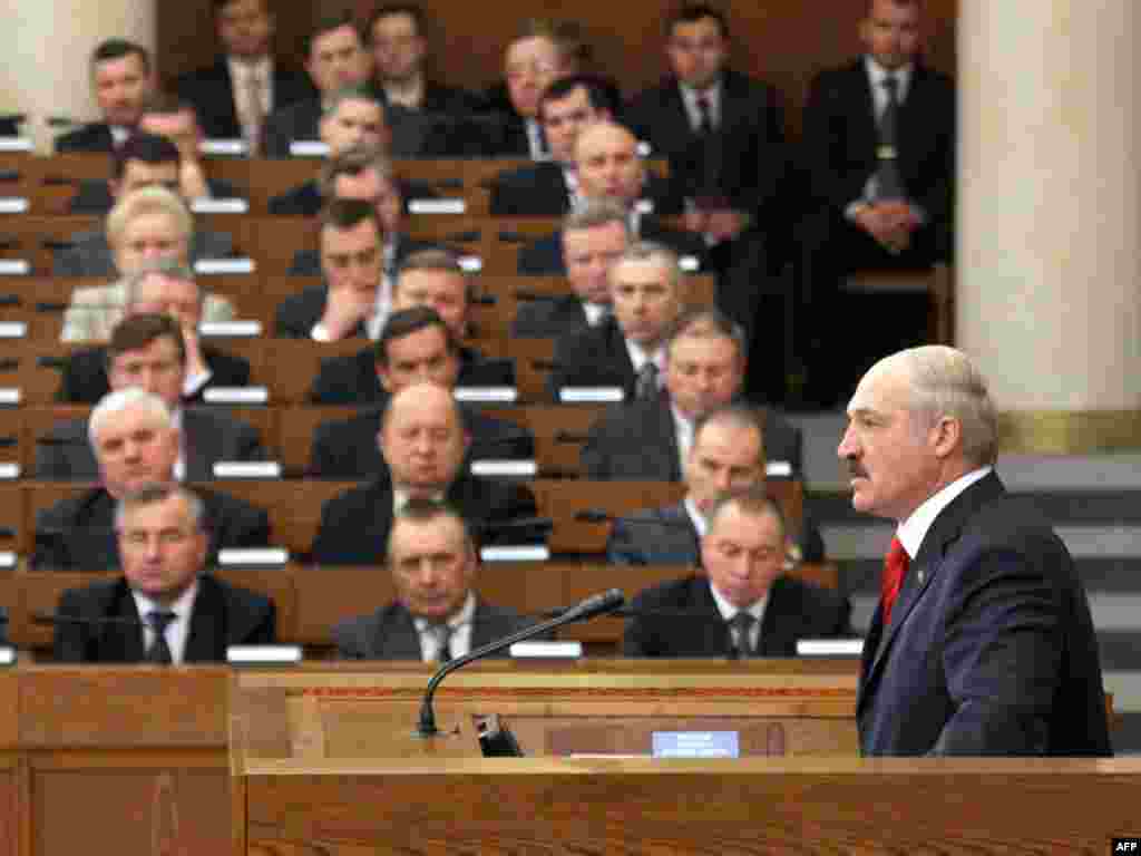 Обращение к парламентариям. Минск, 2011.