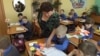 Педагог-обладатель гранта Путина заставляла детей учить стихи о "Великой партии" - "ЕдРо"