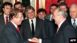 Президент Чехословакии Вацлав Гавел и президент СССР Михаил Горбачев, Москва, 26 февраля 1990 года