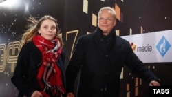 Ведущий Эрнест Мацкявичюс на "ТЭФИ - 2017" в Москве