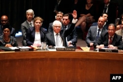 Постпред России при ООН Виталий Чуркин накладывает вето на проект резолюции СБ ООН по сбитому "Боингу"