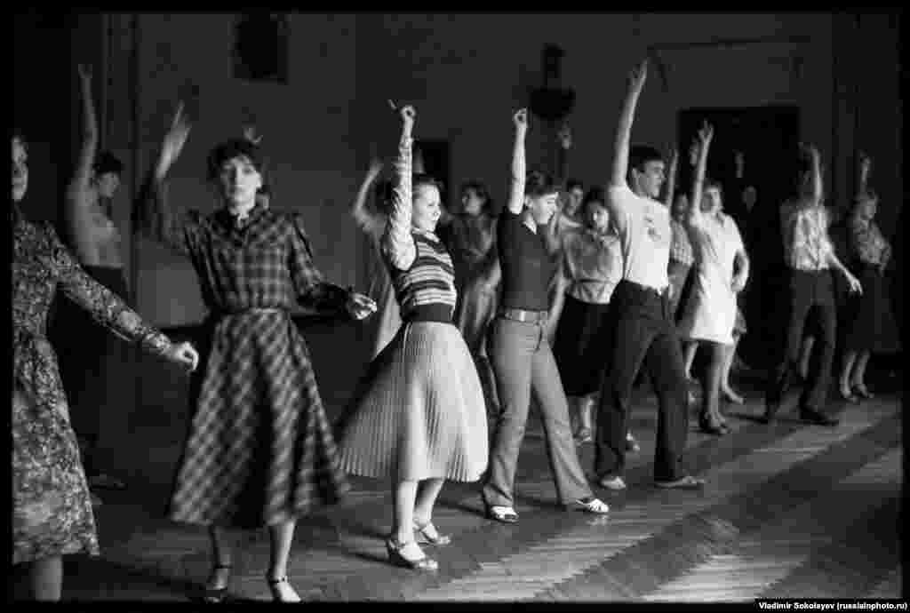 Диско добралось до СССР поздно. Танцевальный класс в Новокузнецке, 1983 год