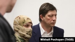 Власти обвиняют Алексея Хотина в особо крупной растрате