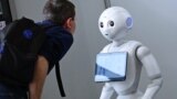 Детали: 15 лет фейсбука и робот своими руками