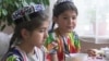 Не сирота? Живи в семье! Таджикские интернаты начали возвращать детей родителям